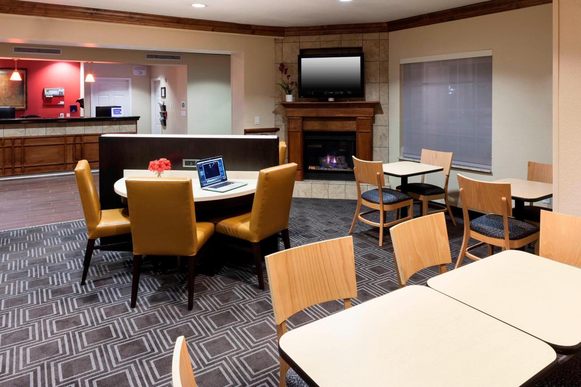 Towneplace Suites By Marriott Texarkana Exterior photo