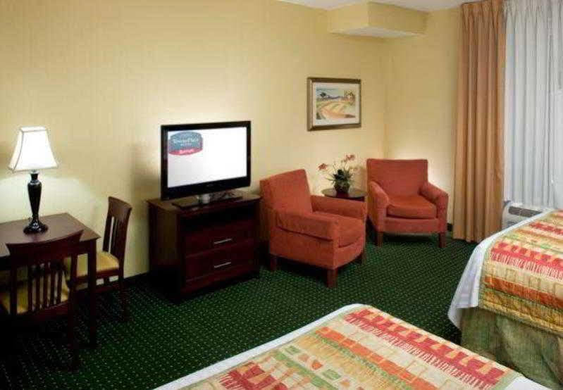Towneplace Suites By Marriott Texarkana Exterior photo